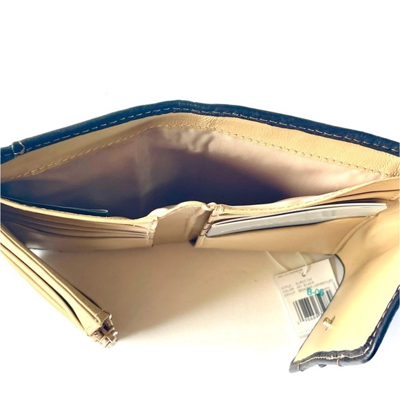 New Liz Claiborne Tri-fold - Picture 6 of 8